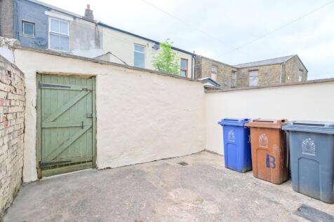 Rear Enclosed Yard
