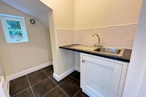 18 Oak Way 5.jpg