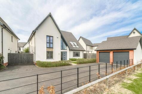 15 Fotheringhay Close 003.jpg