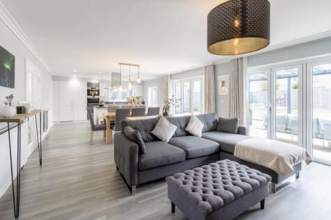 15 Fotheringhay Close 008.jpg