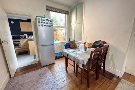20 Melville 6.jpg