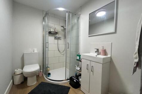 Shower room.jpg