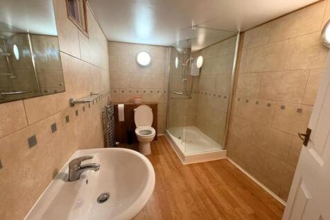 shower room.jpeg