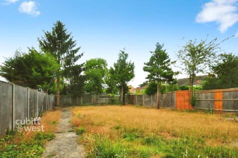 67c8548c-Garden