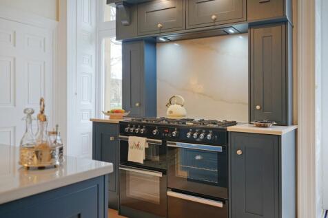 Breakfasting Kitchen