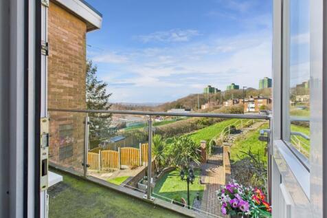 1st Floor balcony