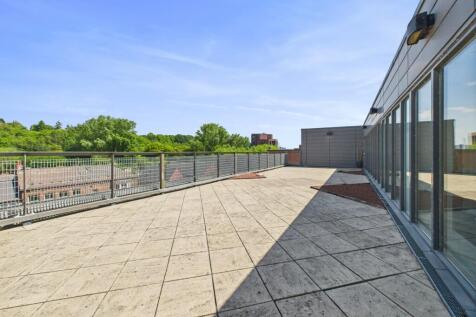 Communal Roof Terrace