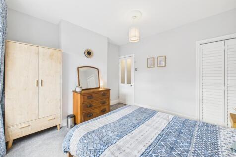 CAM04661G0-PR0195-STILL014