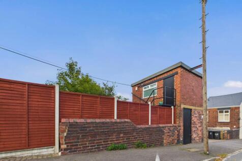 Lower Outbuilding Street Entrance