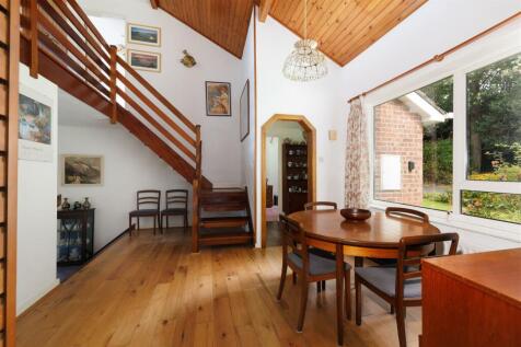 Open-plan Dining Room