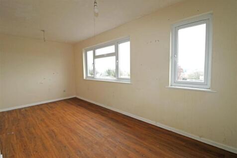 Spacious Bedroom