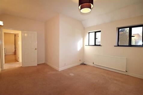 Bedroom/Dining Room