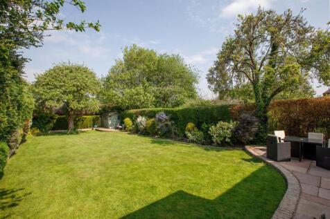Good Sized Rear Garden