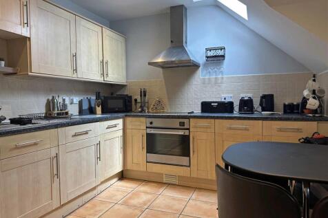 Kitchen 1.jpg