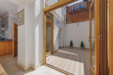 Rear Courtyard