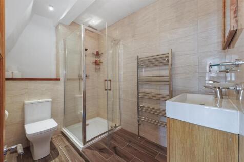 En-Suite Shower