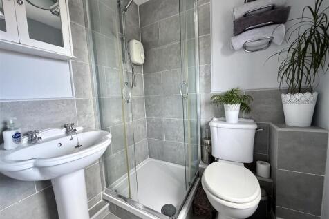 En-Suite Shower