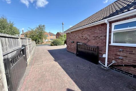 Driveway &amp; Carport