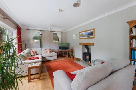 Spacious Living Room