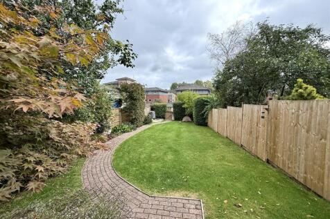 Generous Sized Rear Garden