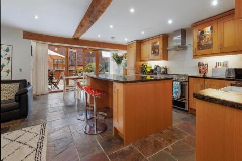 Open Plan Breakfast Kitchen/Dining/Family Room