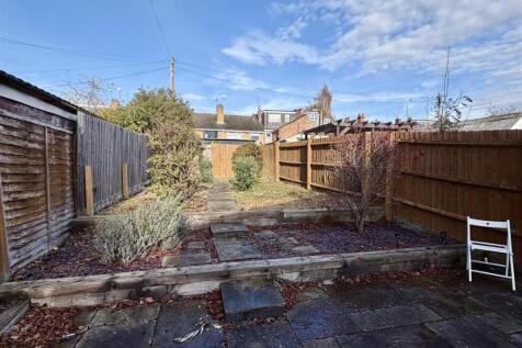 Generous Sized Rear Garden