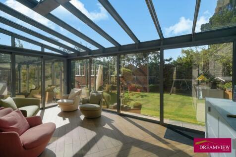 85138_house_cranbourne_gardens_london_greater_lon