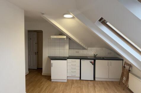 85138_flat_beechcroft_avenue_london_greater_londo