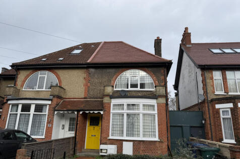 1 bed flat to rent Egerton Gardens, London NW4