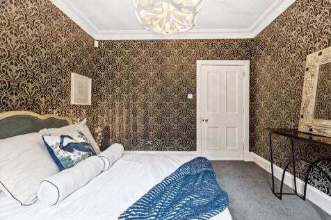 Bedroom 5 (L.G.)
