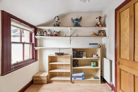 Bed 4/Study