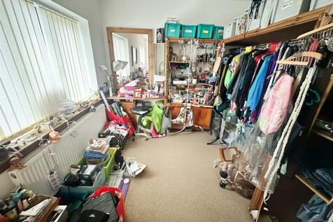 Dressing Room / Fifth Bedroom