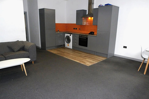 Kitchen &amp; Lounge