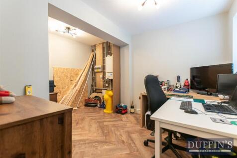Second Loung / Office
