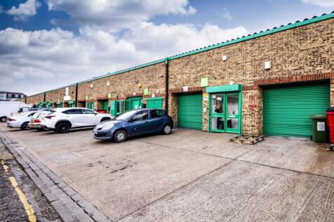 Gallery Image #12 for gbheyb01 - Heybridge Way - 2593