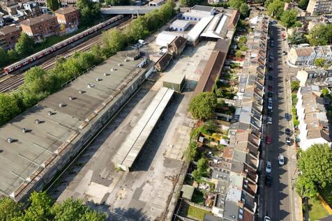 53 Gap Road SW19 Hi Res-63.jpg