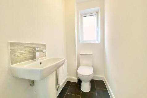 Cloakroom/wc