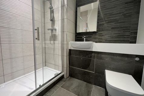 En-suite Bathroom