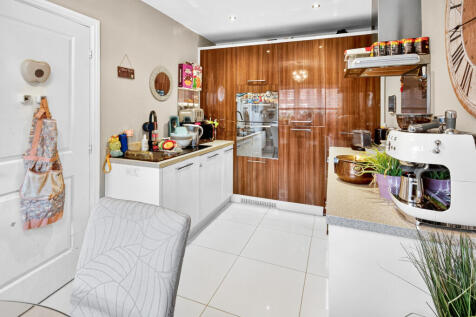 12stonechatcroftlarge5