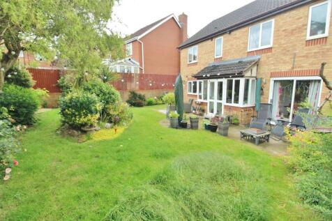 REAR GARDEN -