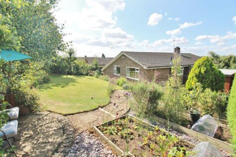 REAR GARDEN -