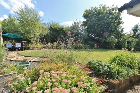 REAR GARDEN -