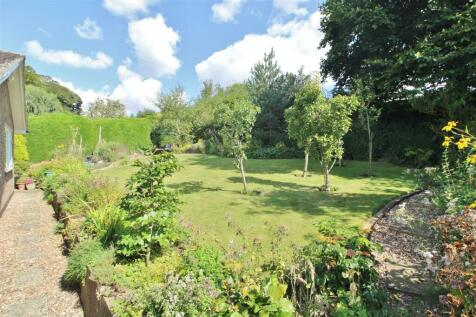 REAR GARDEN -