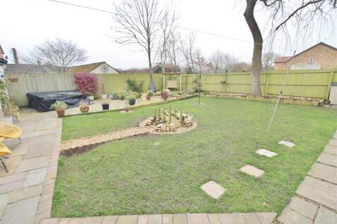 REAR GARDEN -