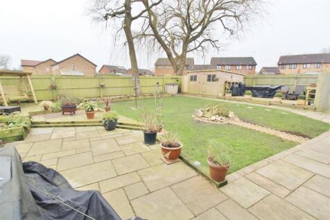 REAR GARDEN -