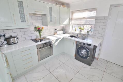 KITCHEN - Further
