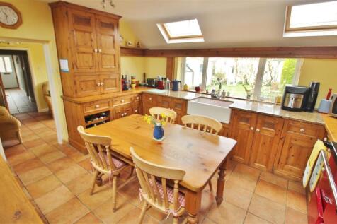 DINING KITCHEN -