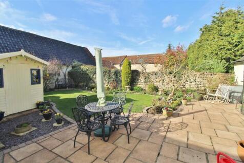 REAR GARDEN -