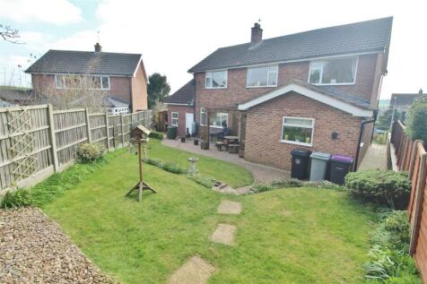 REAR GARDEN -