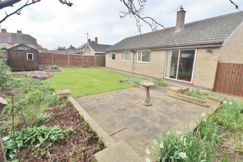 REAR GARDEN -